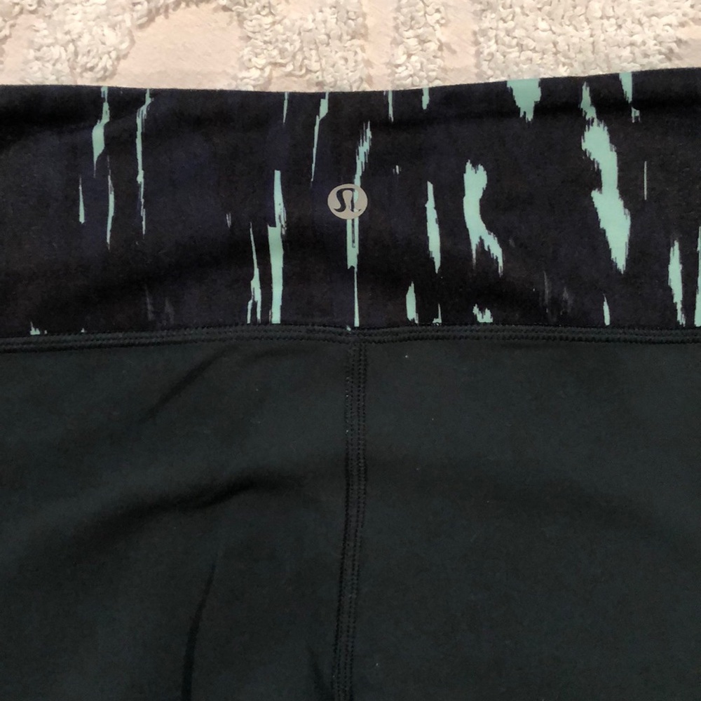 Lululemon Reversible Leggings! teal & Forrest green